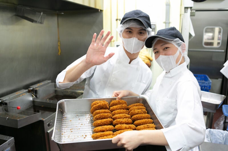 【盛り付けスタッフ（デリカ専任）】9時～13時のシフト限定◎(フード・飲食,目黒区)のイメージ画像