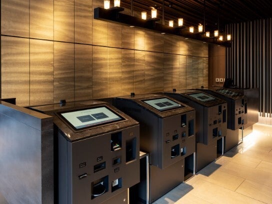 フロントスタッフ/受付/日勤/未経験OK/食事補助あり/ミドルOK(サービス,中央区)のイメージ画像